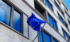 Brief aan Europese Commissie over nalaten stellen prejudiciële vragen door Rechtbank Amsterdam in EAB zaken